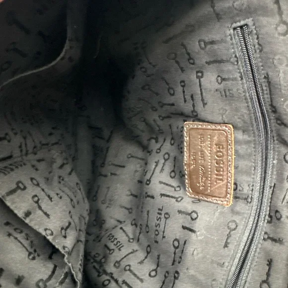 Fossil Vintage Black Leather Backpack with Brown Accents - Picture 13 of 14